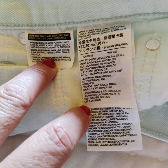 Levi's mint colored raw hem - Picture 2 of 11